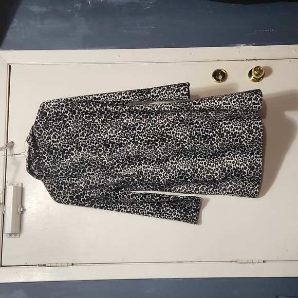 Black and white leopard print jacket - Picture 2 of 2